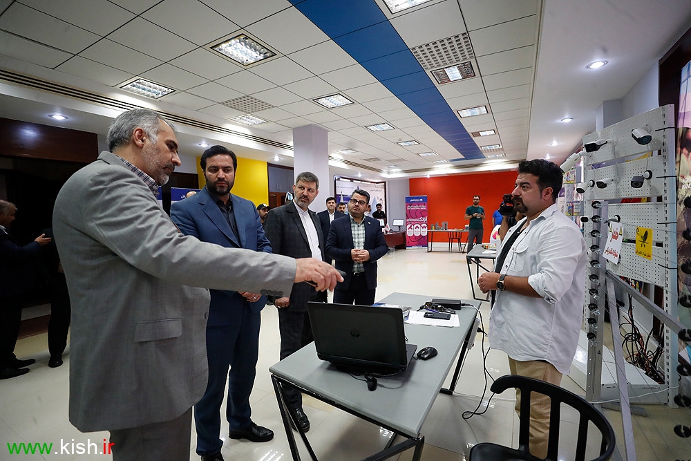 نمایشگاه محصولات شرکت های دانش بنیان